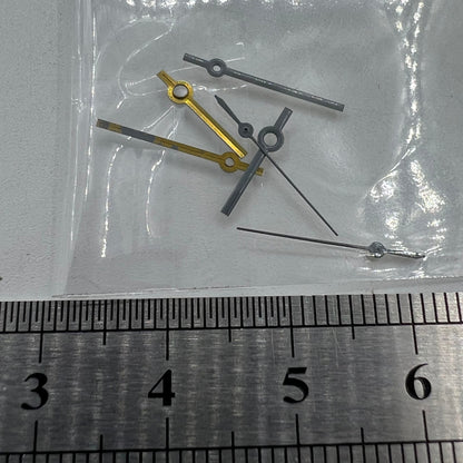 Silver watch hands set by Miyota, compatible with 2035 movement, lengths 16mm/16mm/11mm for accurate timekeeping.