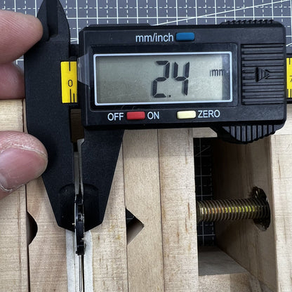 Japan Hattori Epson VX19E Quarzwerk Datum bei 6 Uhr VX19 Modell