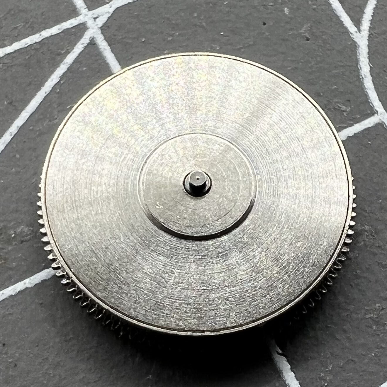 Barrel with complete mainspring for SW200 movement, durable watch accessory part.