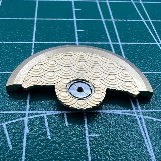 Sea Wave golden rotor with intricate carving, designed for Miyota NH35 NH36 watch movements.