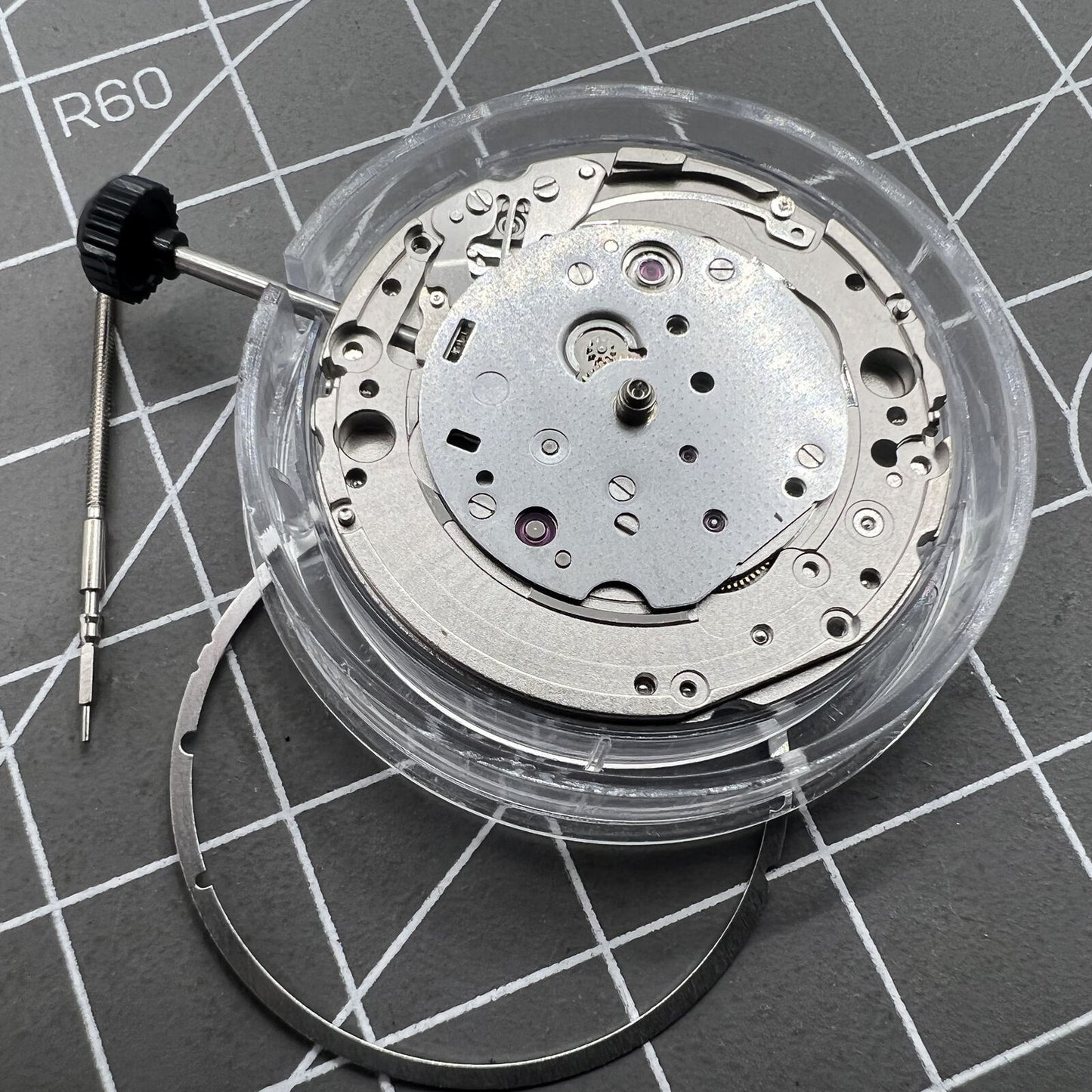 Miyota/Citizen 9039 automatic mechanical movement showcasing elegant 3-hand watch mechanism without calendar function.