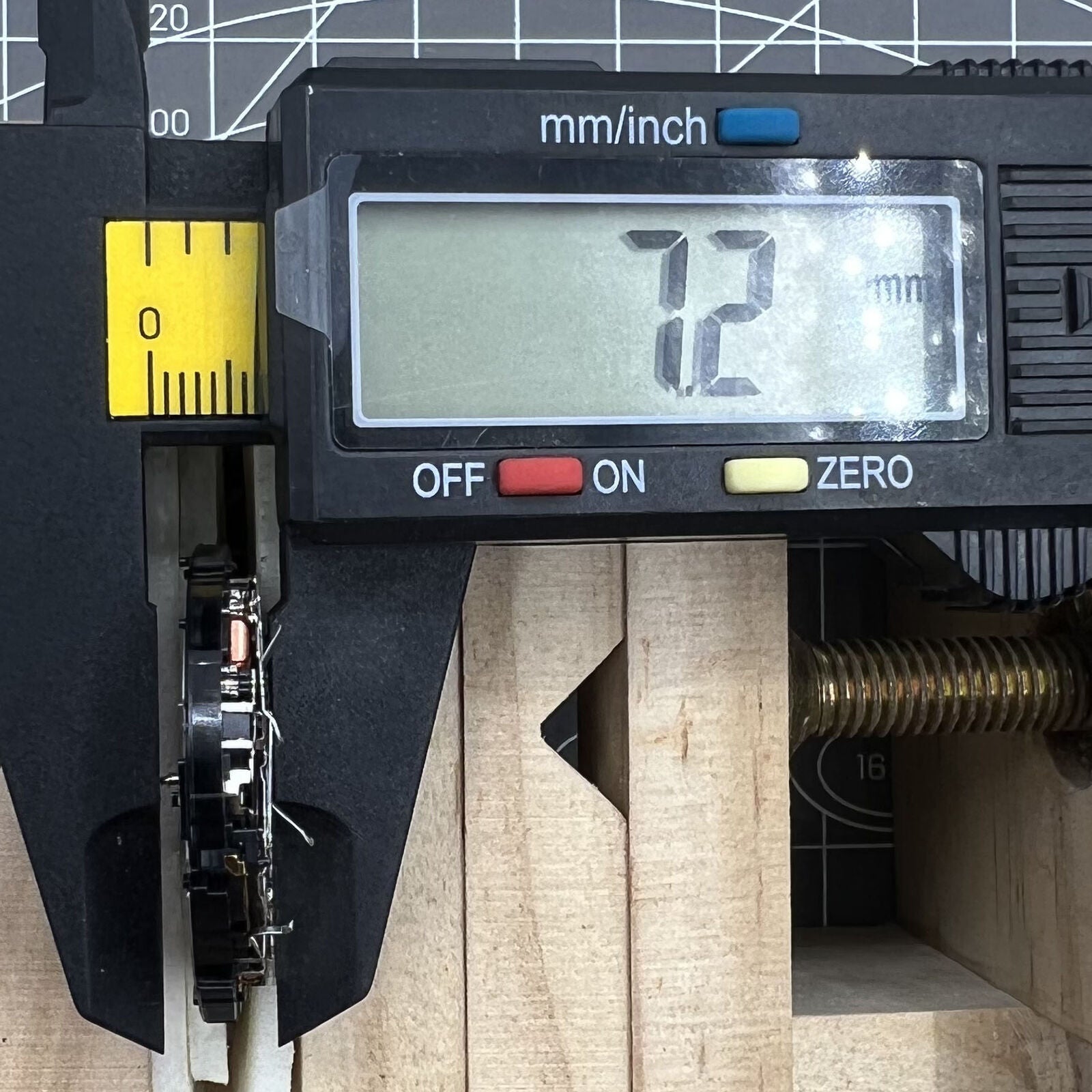 Hattori Epson VS72A solar watch showcasing precise quartz movement and sleek design for everyday wear