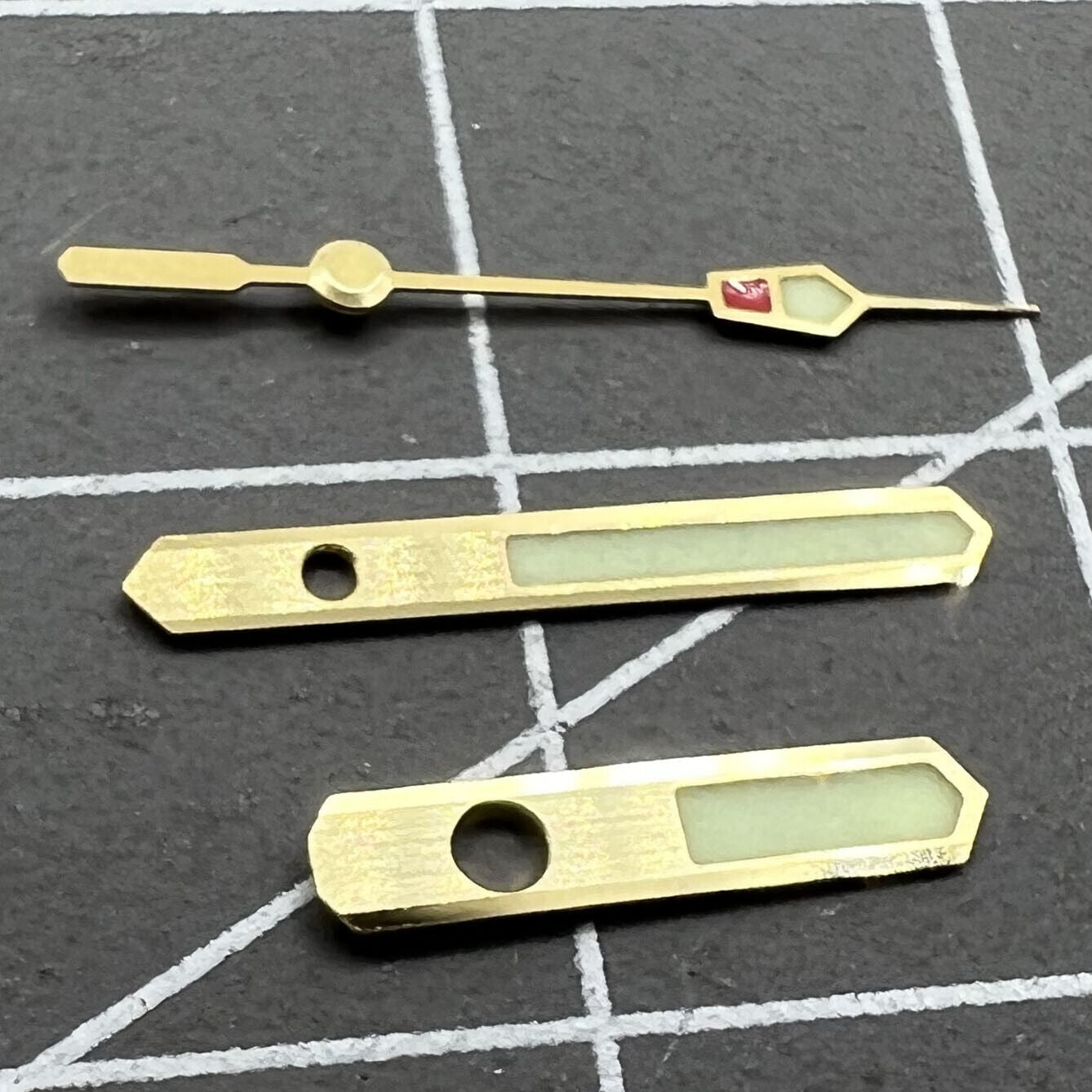 C3 Super Lume glowing watch hands for Seiko SBDX001/SBDC001/SKX007 with NH35A movement.