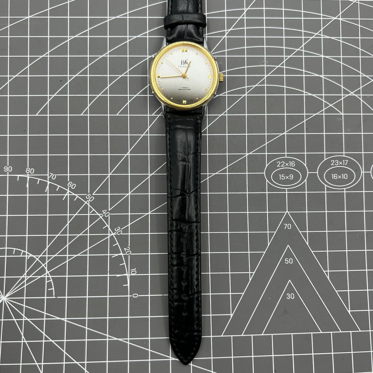 Shanghai 37mm manual mechanical watch with gradient grey dial, 17 jewels, classic everyday timepiece.