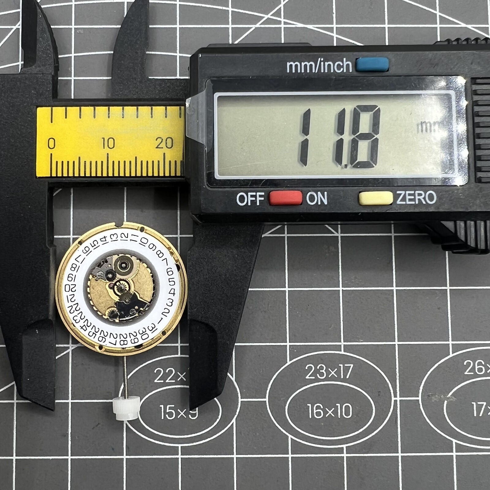 ETA 955.412 quartz watch movement with 3 hands and date window at 3 o'clock, precision timing by ETA.