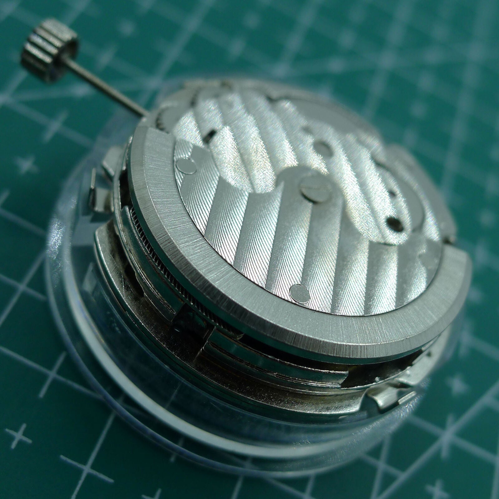 Seagull ST16 automatic watch movement, precision mechanical parts for expert watch repairs and assembly.