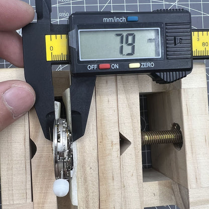 China Made 7750 automatic chronograph movement with day-date at 3 o?clock, precision watch accessory component.