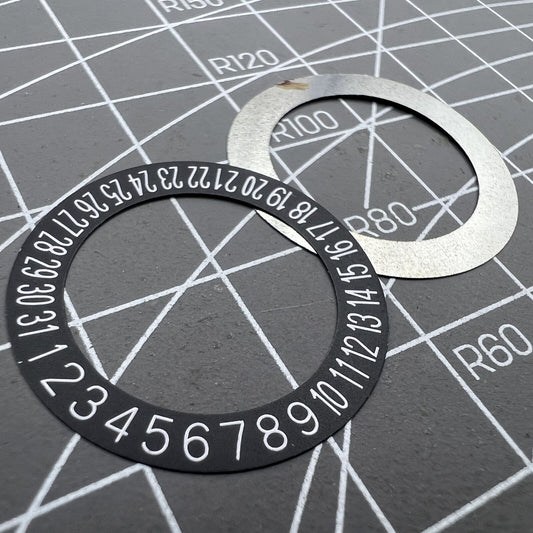 2 PIECES Black Background White Font Date Wheel Overlay Date At 6 for NH35 NH36