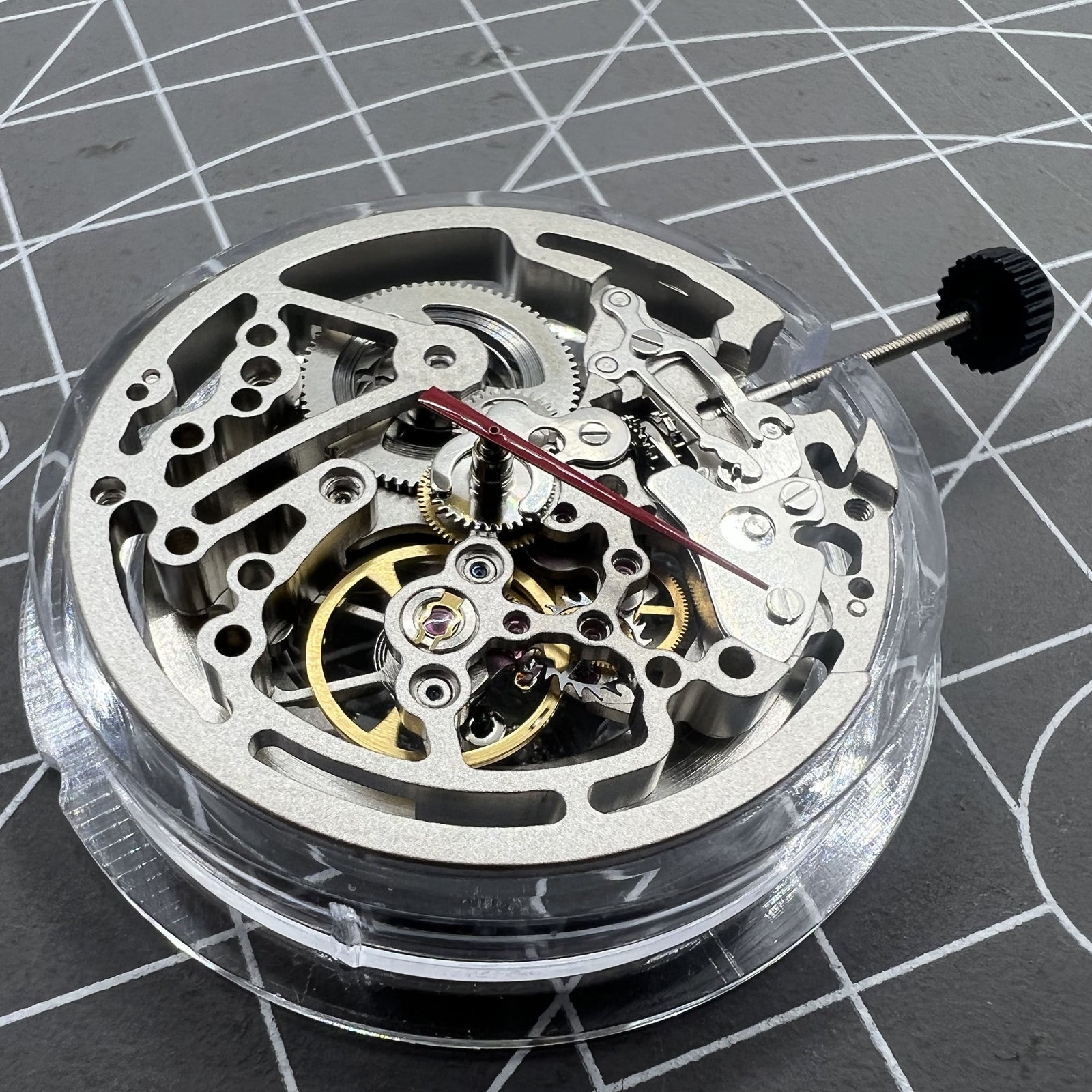 Seagull TY2809 Automatik Skelettuhr mit silbernem Geh�use und mechanischem Uhrwerk, elegantes Design.