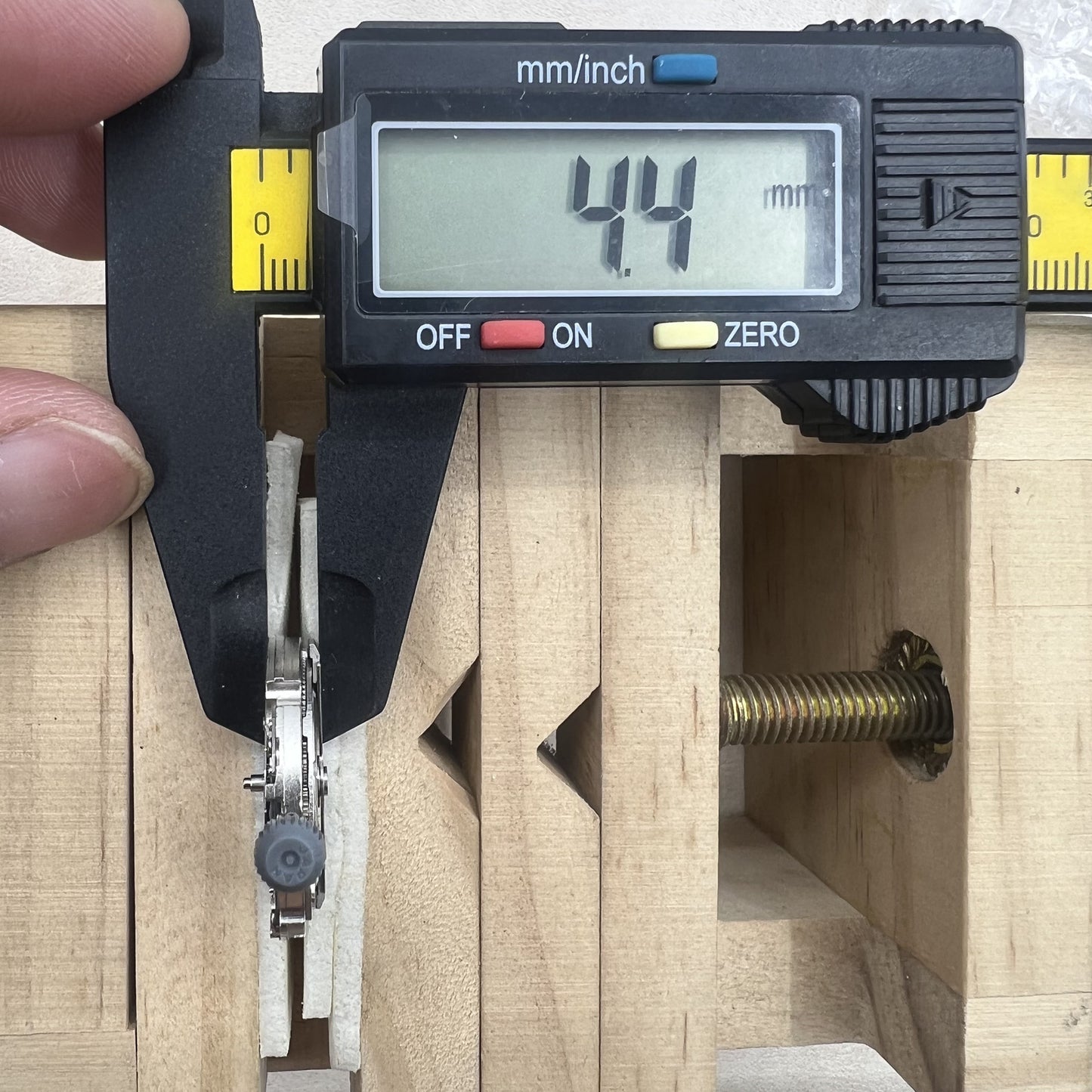 Silbernes hohles Miyota 8245 Automatisches mechanisches Uhrwerk mit 2 Zeigern