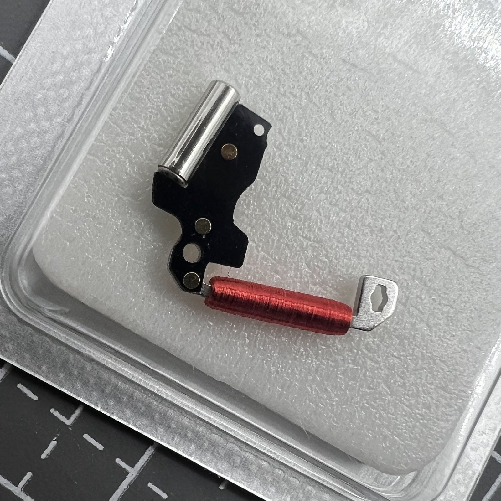 Schaltplatine f�r ETA F06.111 Uhrwerk, Swiss Original Ersatzteil f�r pr�zise Uhrenwartung.