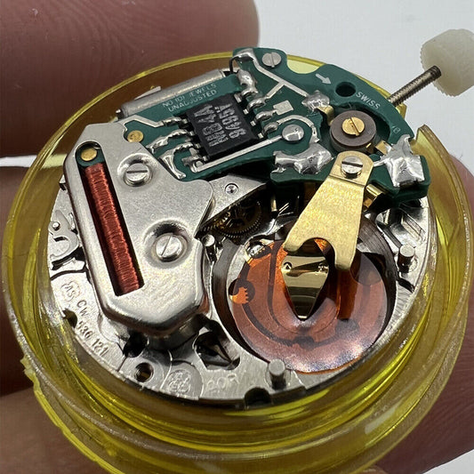 ESA536.121 Swiss Made V8 Quartz watch part for single calendar, 3 hands, precise movement accessory.