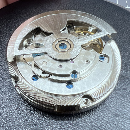 Automatisches mechanisches Uhrwerk Shanghai Yite kleine Sekunde bei 9