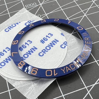 Lunette de montre en céramique bleu avec anneau incliné de 38 mm et police or rose pour Yacht Master