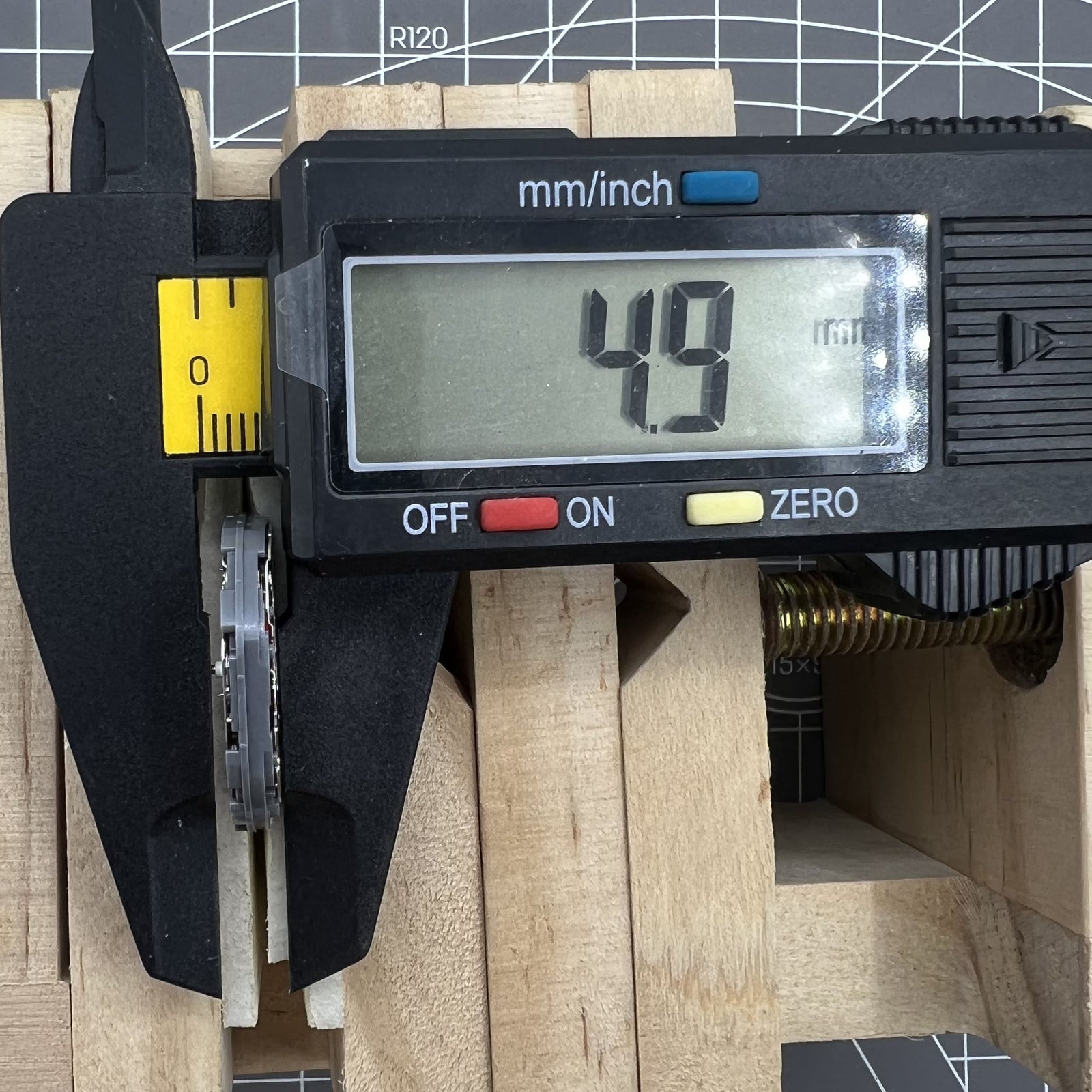 Hattori Epson TMI VD75 quartz watch movement for precise, Japan-made watch accessory repairs.