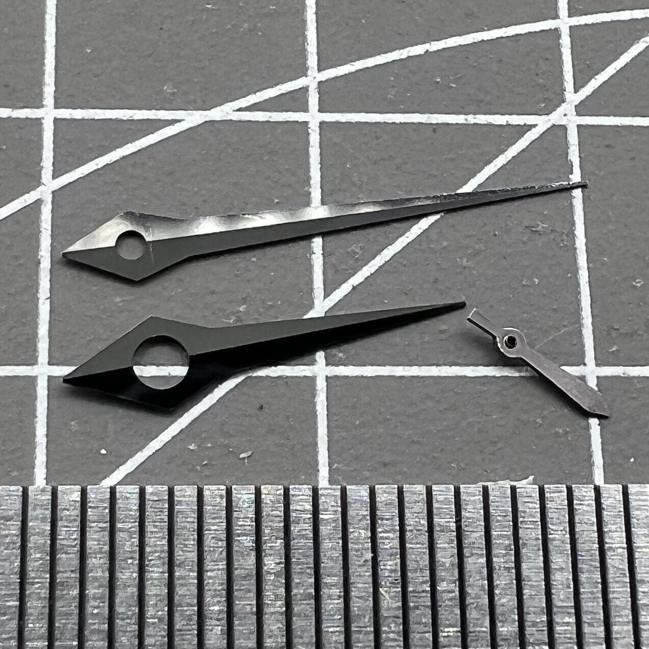 Long pointed black watch hands without lume for ST3600/ST3620/ETA6497/6498 movements, precise fit.