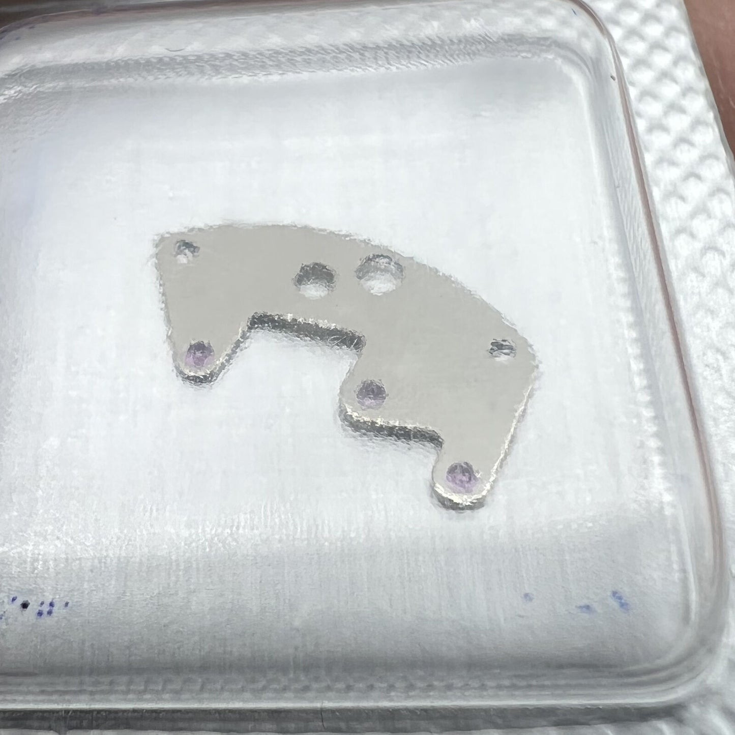 Automatic device lower bridge for SW200 movement, precise Ref.1141 spare part by Ref.1141 brand.