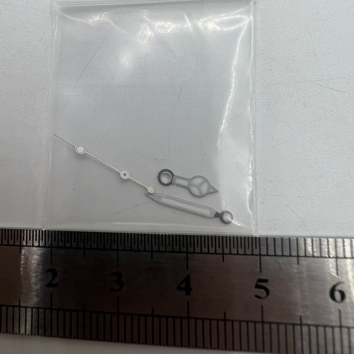 Green luminous watch hands set for NH35A/NH36A movement, sizes 8/12/12.5mm, perfect for precise watch repair.