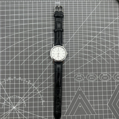 37mm China Baihua manual mechanical watch with 19 jewels, silver dial, shock-resistant design for durability