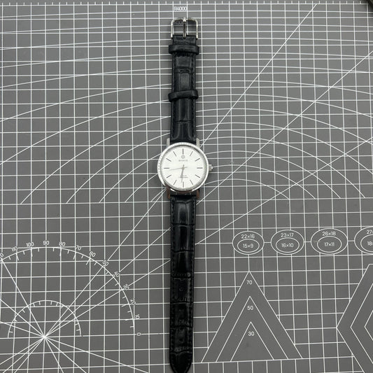 37mm China Baihua manual mechanical watch with 19 jewels, silver dial, shock-resistant design for durability