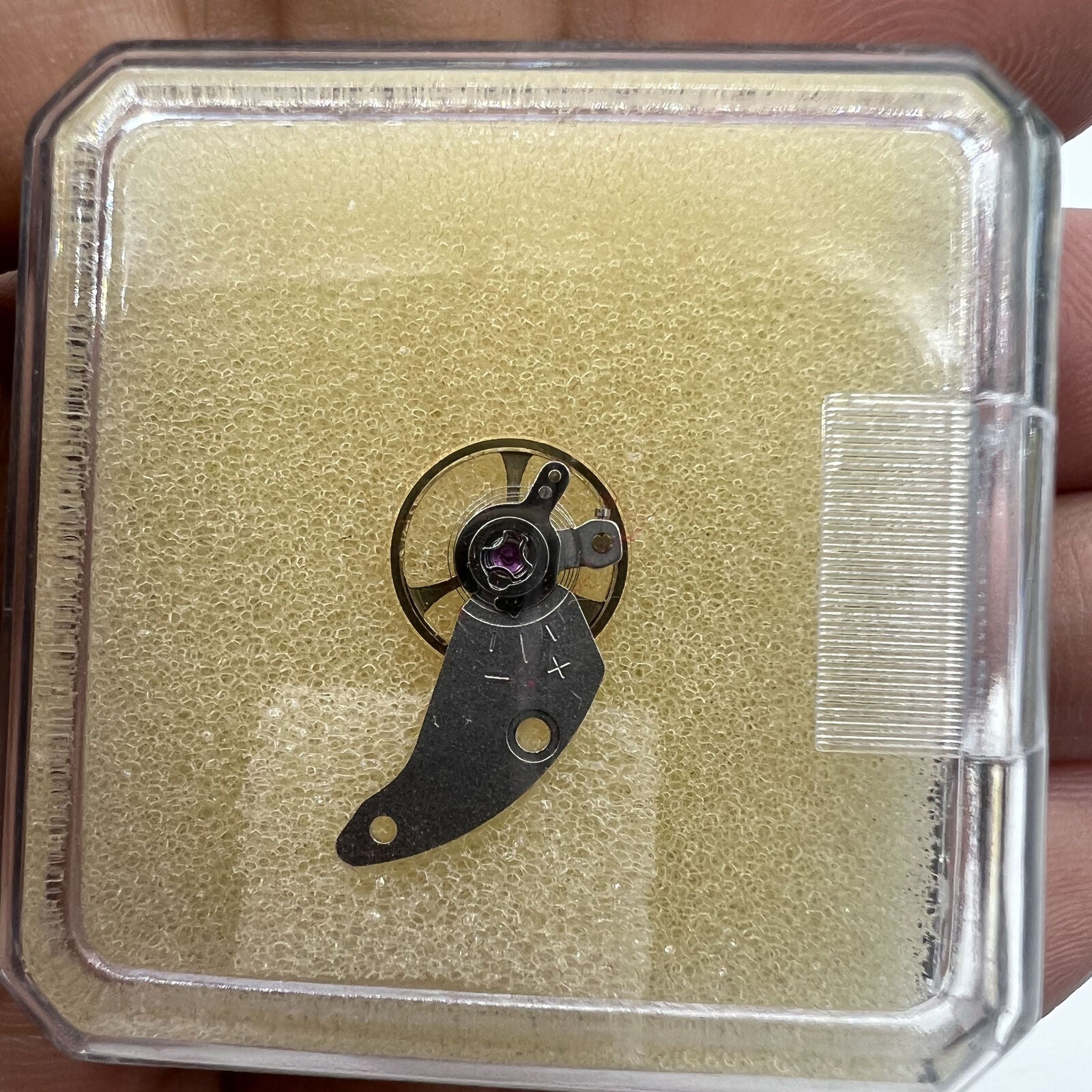 Precision watch balance wheel splint for YN55 YN56A movements, compatible with #87 models.