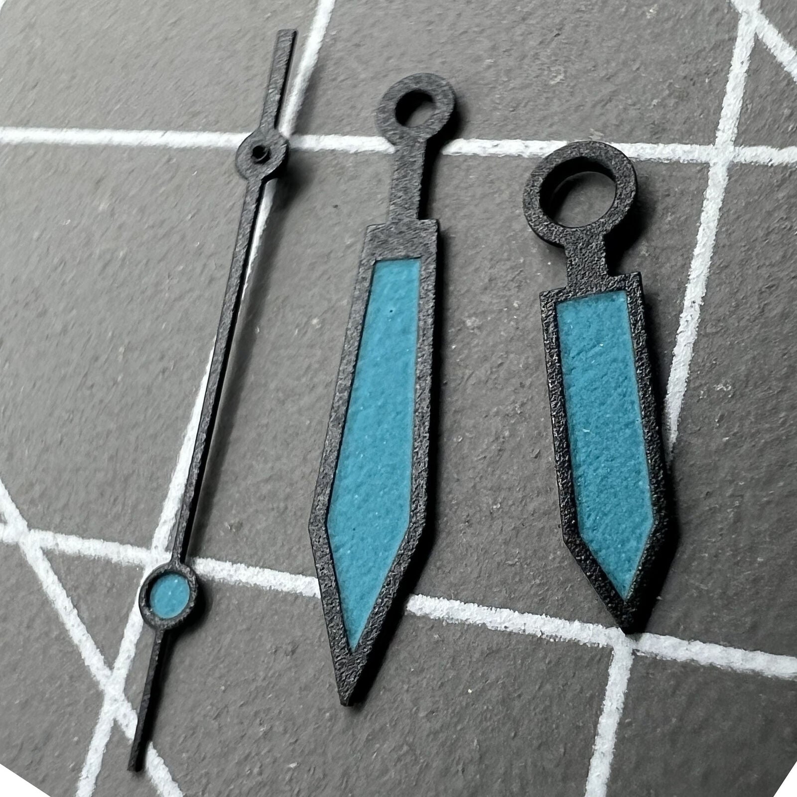 Blue luminous watch hands with polished black trim, compatible with ETA2836/2846/2824 movements.