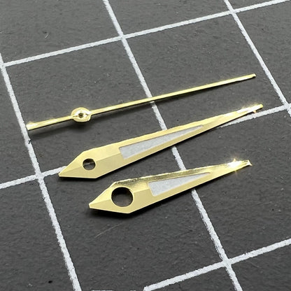ArrowCraft arrow-shaped golden watch hands with lume, 14mm, for Miyota NH35/NH36/NH38 movements, precise timekeeping.