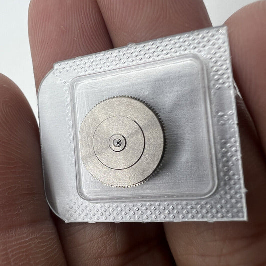 Brand new barrel with complete mainspring for L888.2 watch movement, high-quality replacement part.