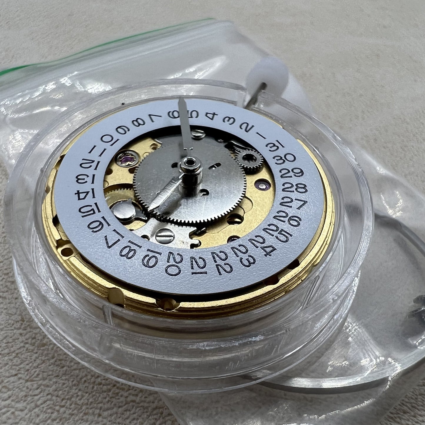 Hangzhou HZ6460 Mechanical Movement Date@3 Replacement of Movement ETA2836