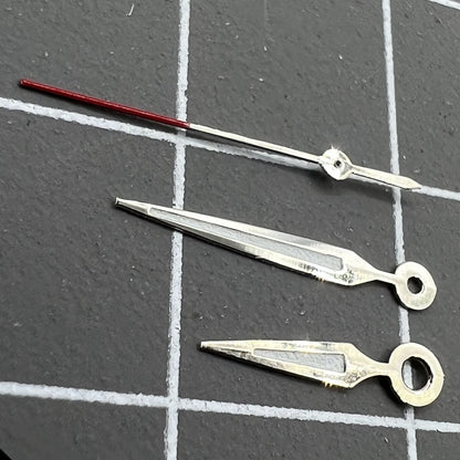Luminous arrow-shaped watch hands, compatible with Miyota 2035 quartz for enhanced visibility.
