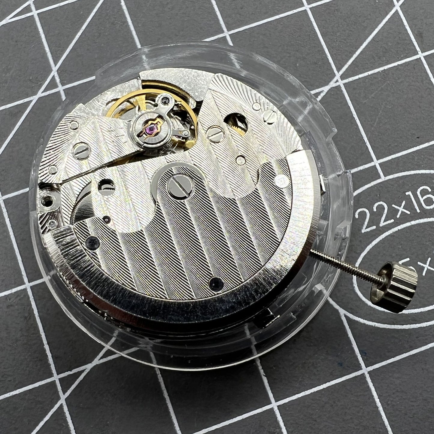 Seagull Mechanische Uhr T16 mit kleinem Sekundenz�hler bei 2, 6, 10 und Einzelkalender.