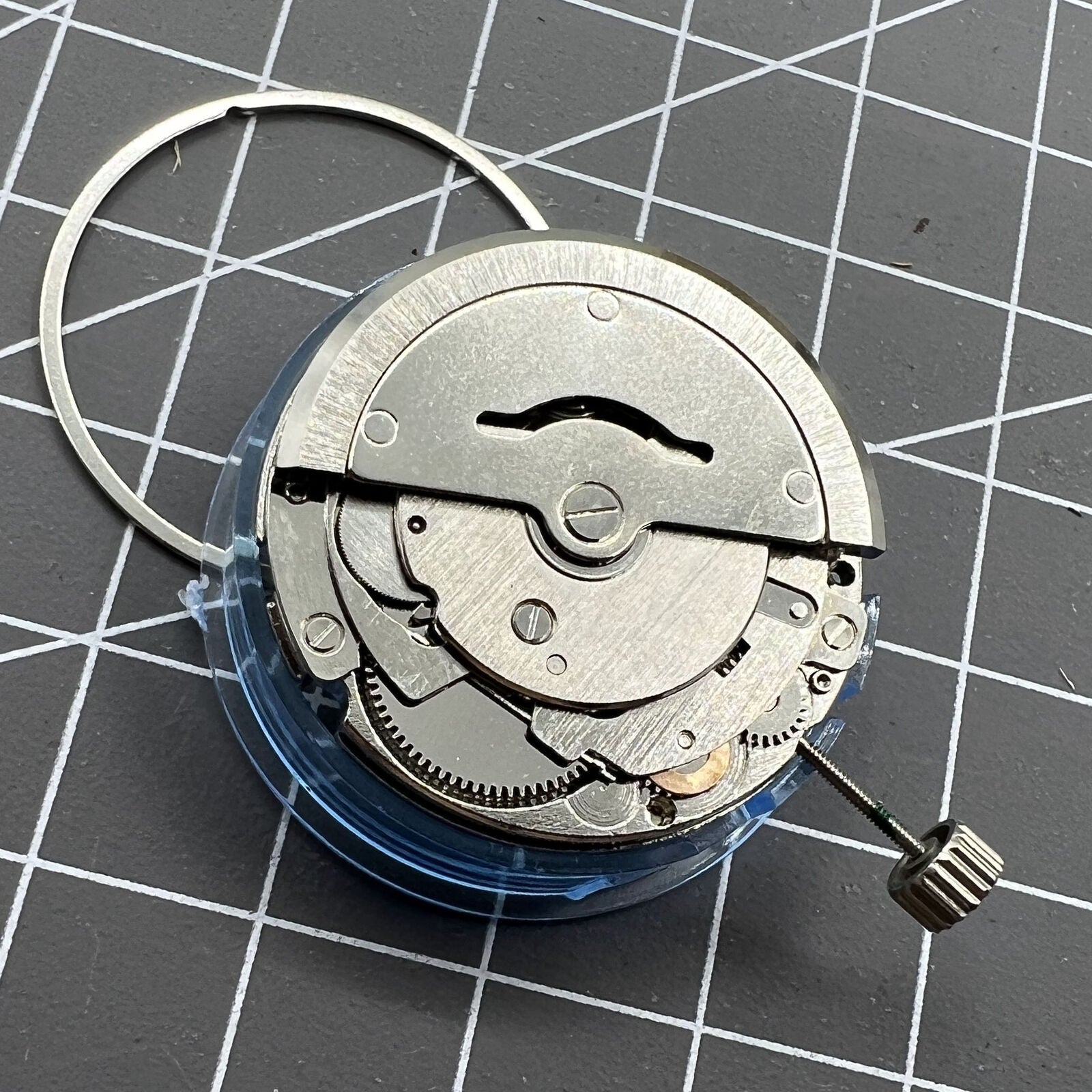 Seagull TY2806 automatic watch movement with date display, precision mechanical components for repair and customization.