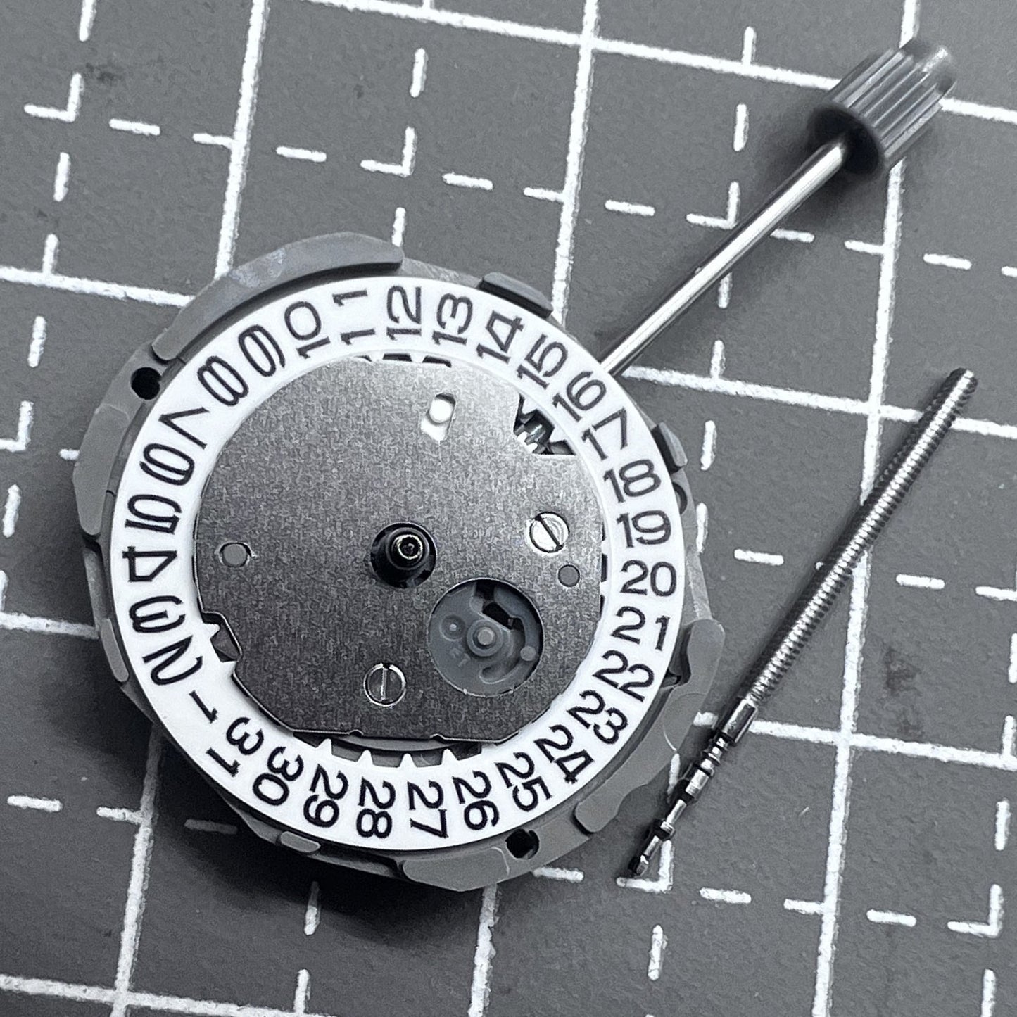 Japan Miyota GL12 Quarzwerk Ersatz mit Datum bei 3 Uhr, drei Zeiger Uhrwerk f�r Uhrenreparatur