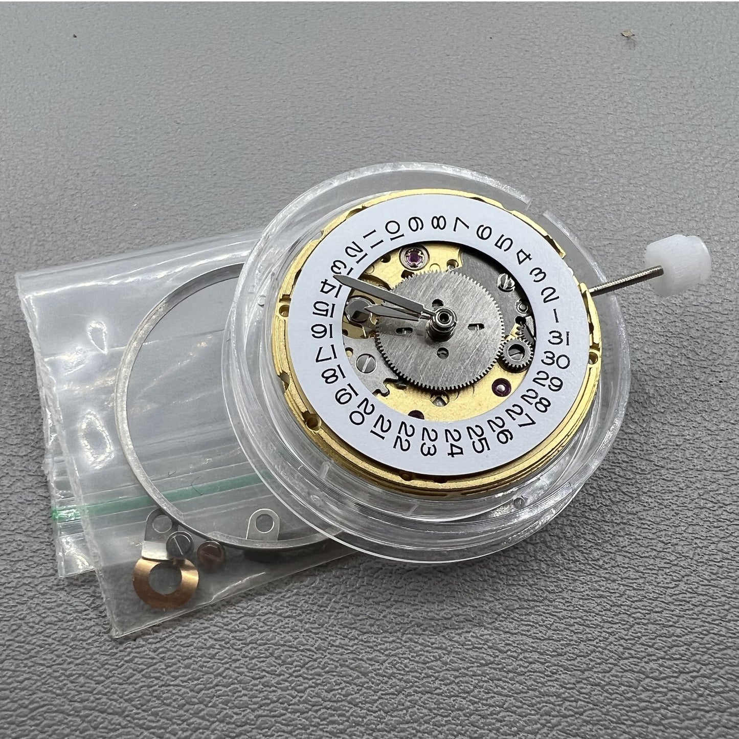 Hangzhou 6460 mechanical watch movement with GMT function, precise ETA 2836 replacement part.