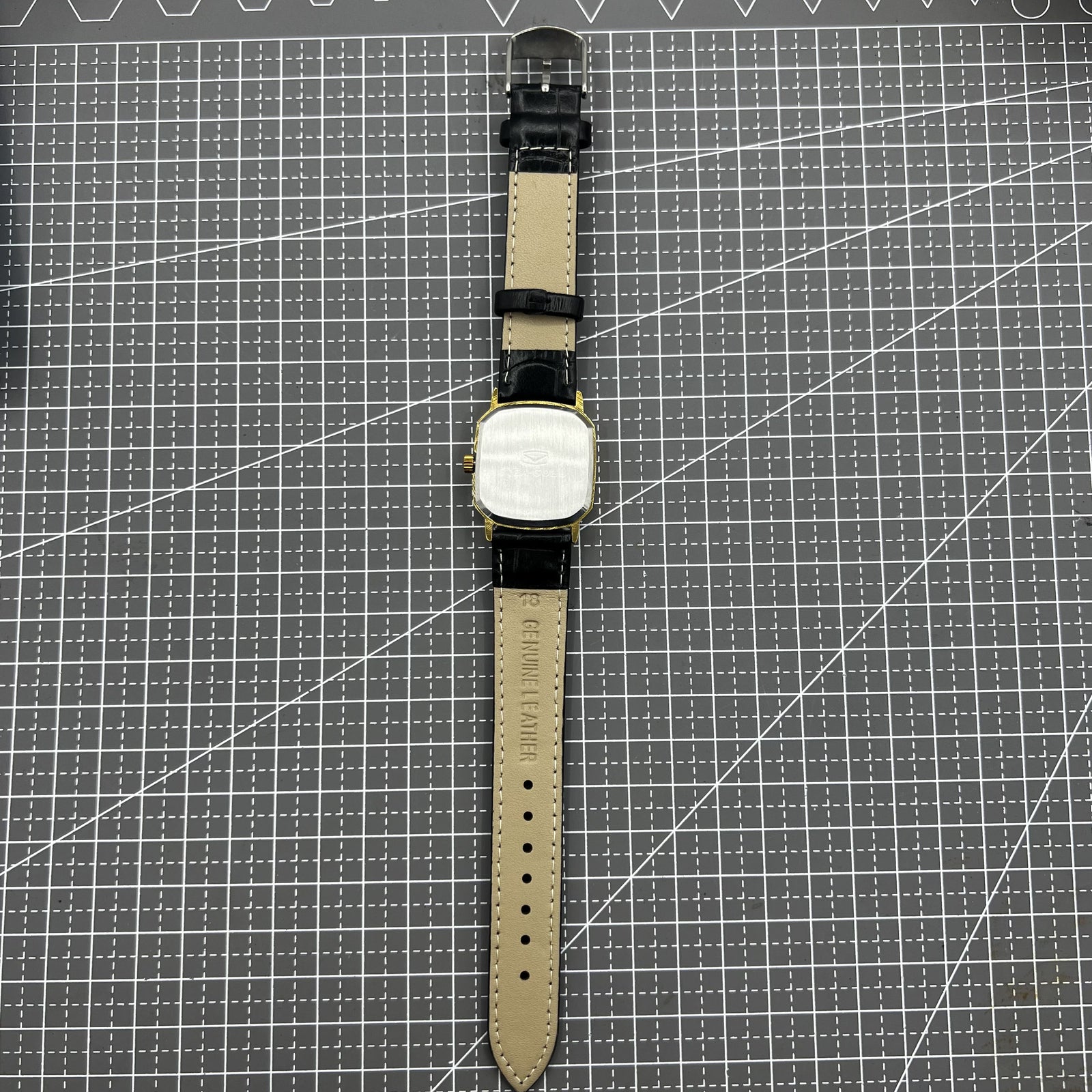 Mechanische Handaufzugsuhr von Tianjin Seagull mit 28mm achteckigem goldenen Geh�use und elegantem goldenem Zifferblatt