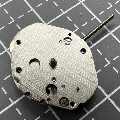 Mouvement à quartz Seiko V253A à 2 aiguilles avec trotteuse secondaire, ancien stock