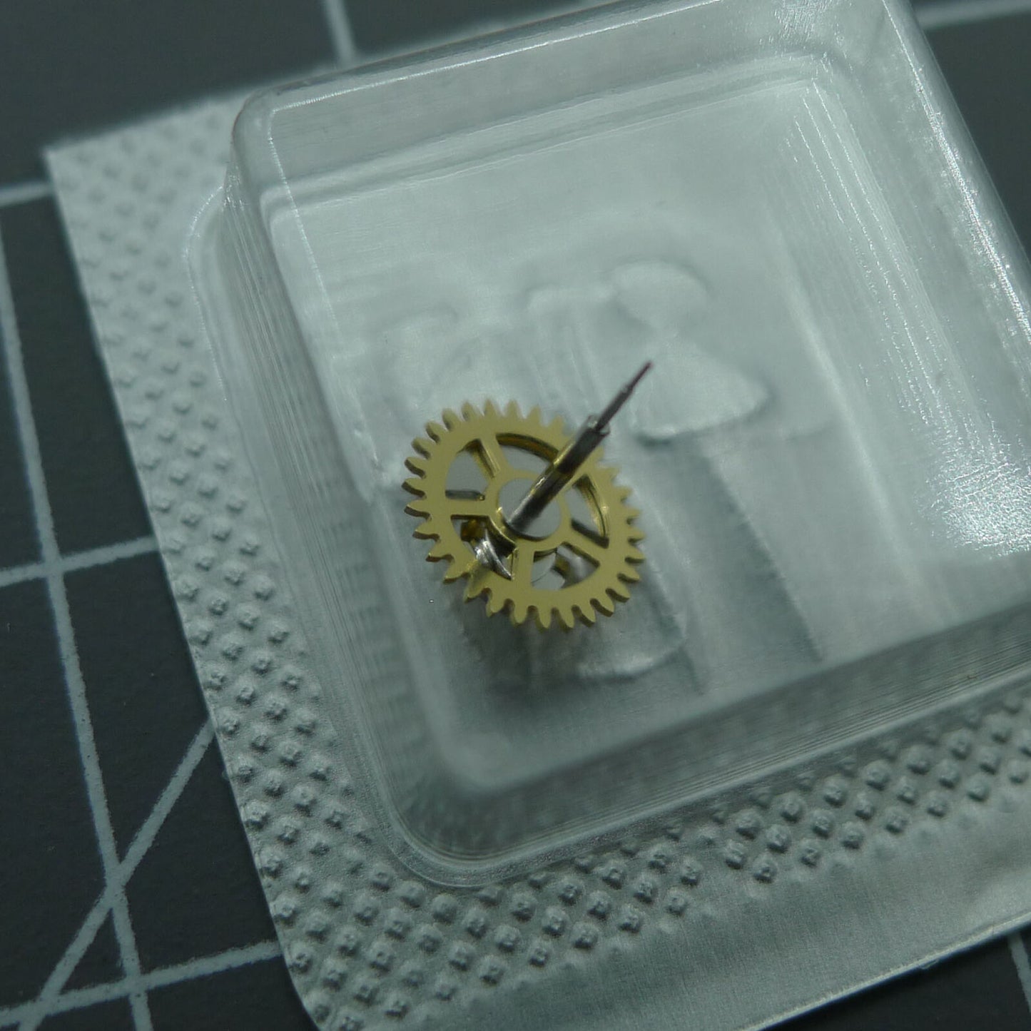 Ref.8020 ETA 7750 30-min counting wheel spare part for precise watch mechanism timing.