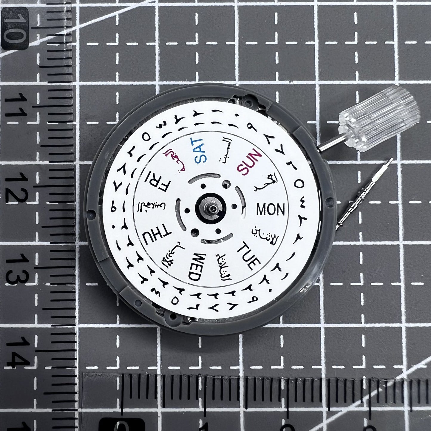 Japan Seiko NH36 Automatisches mechanisches Uhrwerk Arabisches Datum Zifferblatt Krone bei 3,8 