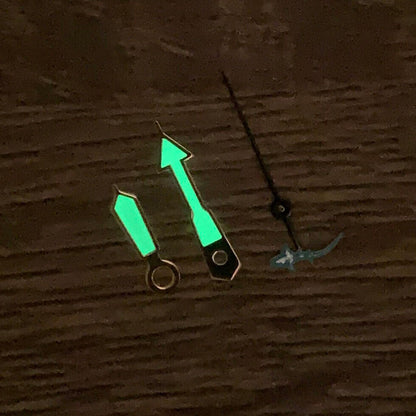 Green luminous watch hands set for NH35/NH36/4R36 Turtle/Fish movements, boosting nighttime visibility.