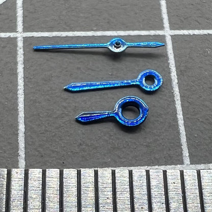 Blue 5mm watch hands for Hattori Epson VX82 quartz movement, precise and stylish replacement parts.