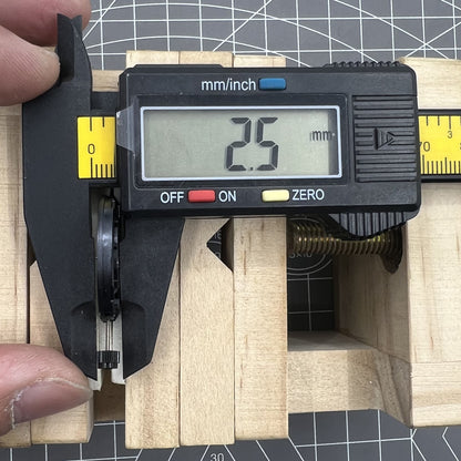 ETA 805.112 Quarzuhrwerk Schweizer 3 Zeiger Datum Position drei