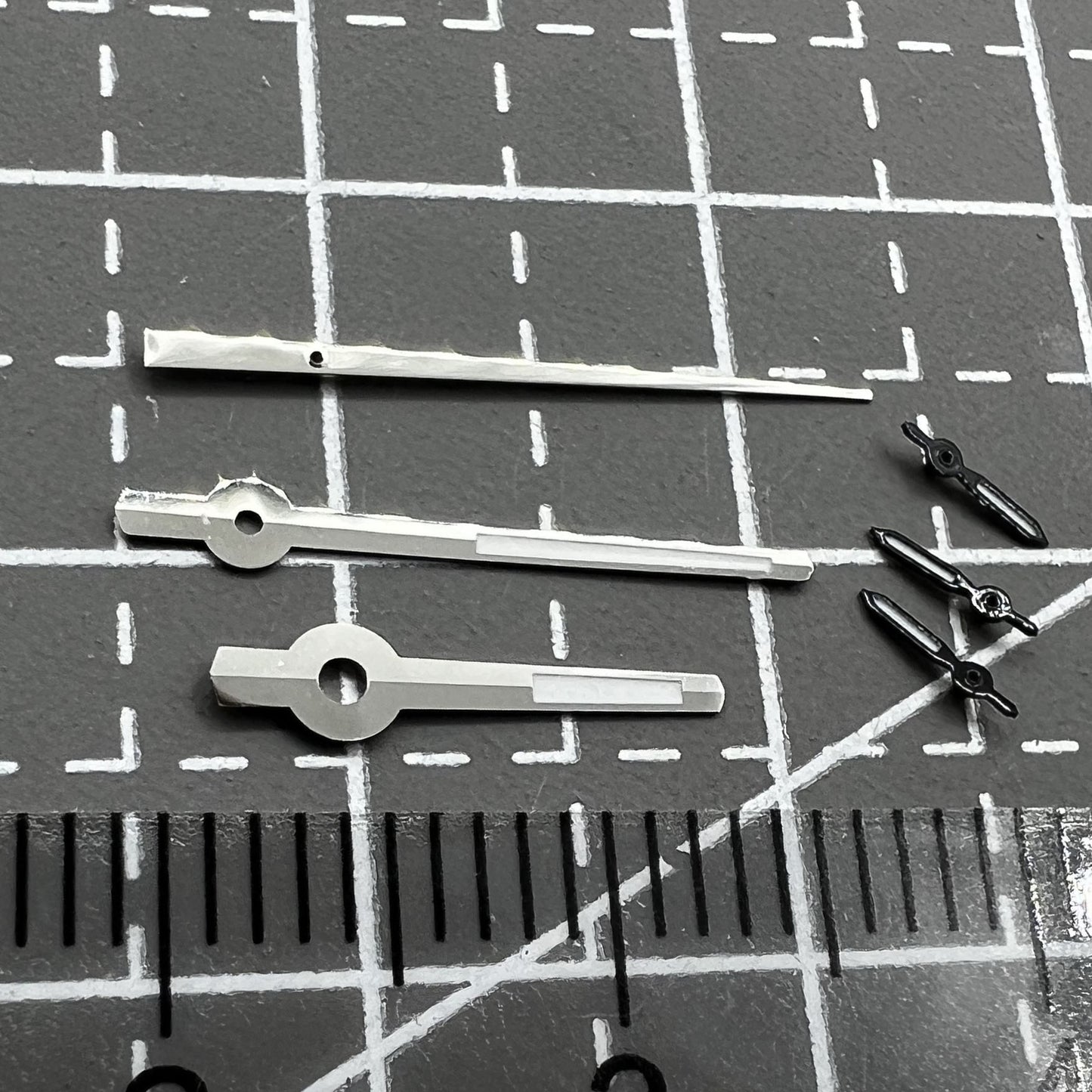 2er Set Uhrzeiger mit grünem Leuchtmittel für VD53 VD54 VD57 Uhrwerk