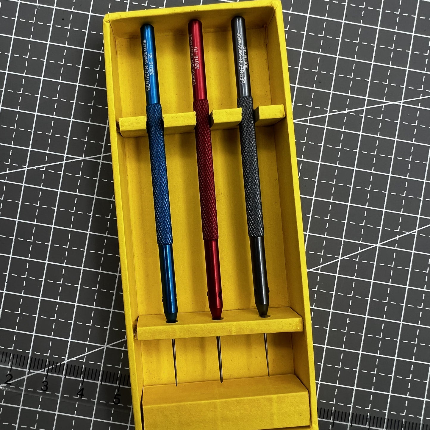 Bergeon Swiss Uhrenspirale Schraubklemmring Modell 30016