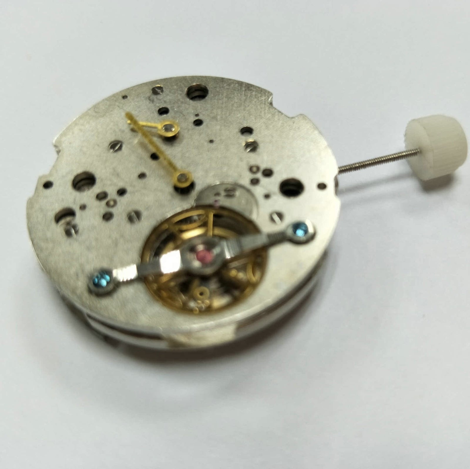 Shanghai Automatic Mechanical Watch 2L43-5 with precision movement, elegant design, ideal for daily wear.