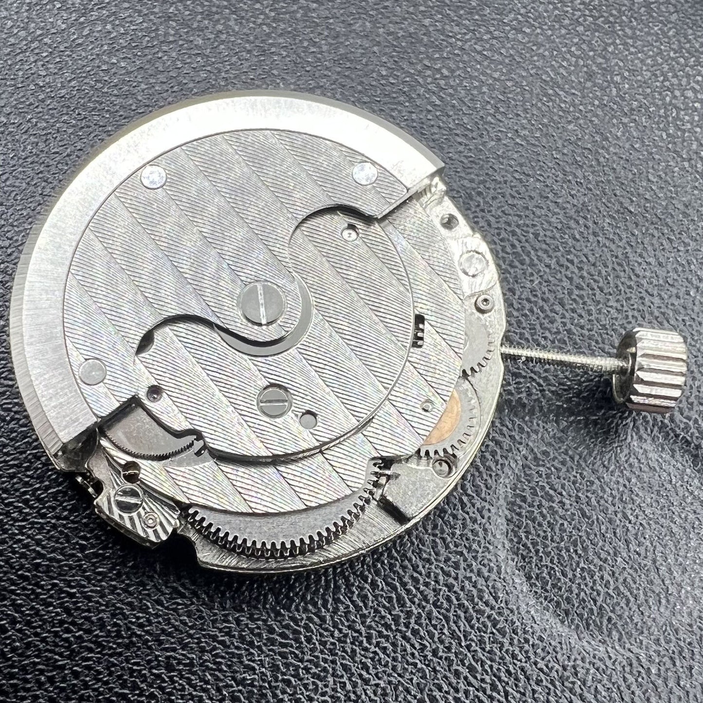 Tianjin Seagull T17 ST1731 watch movement showing 2 hands, small second dial, and single calendar window.