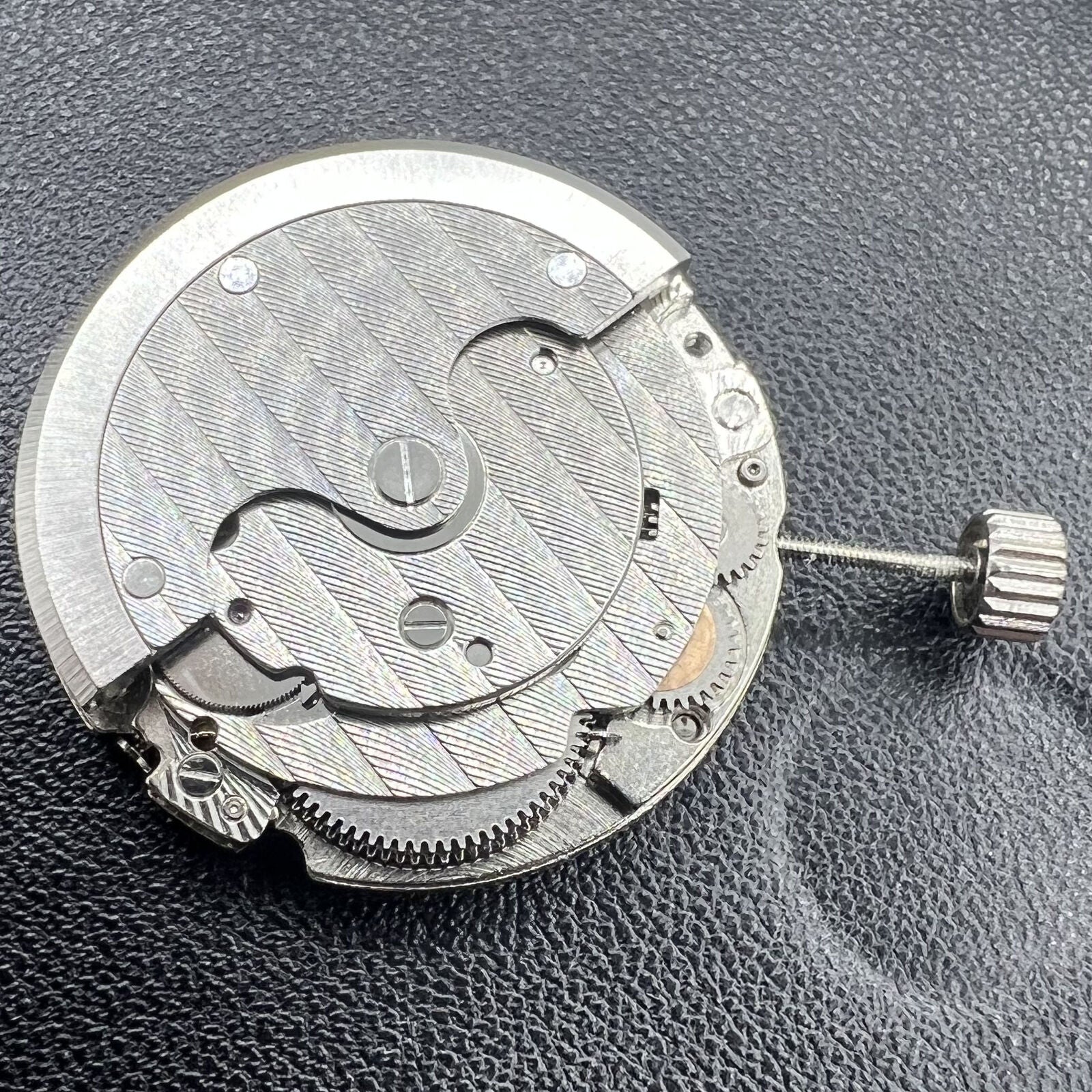 Tianjin Seagull T17 ST1731 watch movement showing 2 hands, small second dial, and single calendar window.