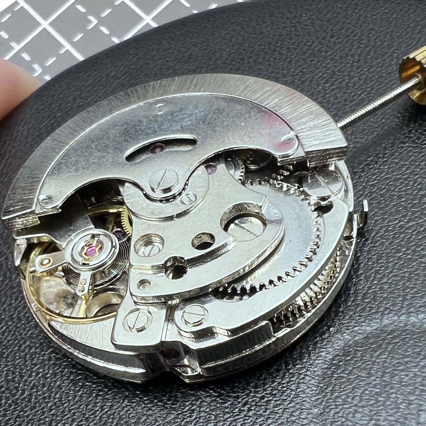 Dandong 7120 Automatik Uhrwerk 3 große Zeiger 6 Zeiger Mechanisch