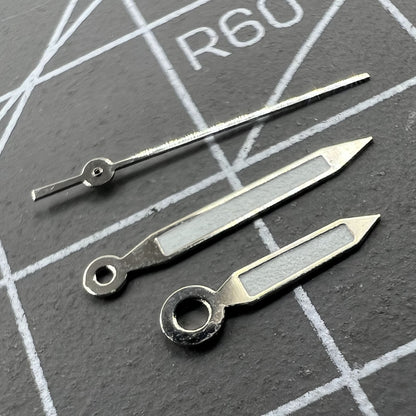 12 mm Uhrzeiger mit silberner Verzierung, Pfeilform, grüne Leuchtmasse, für Miyota 1M12-Uhrwerk