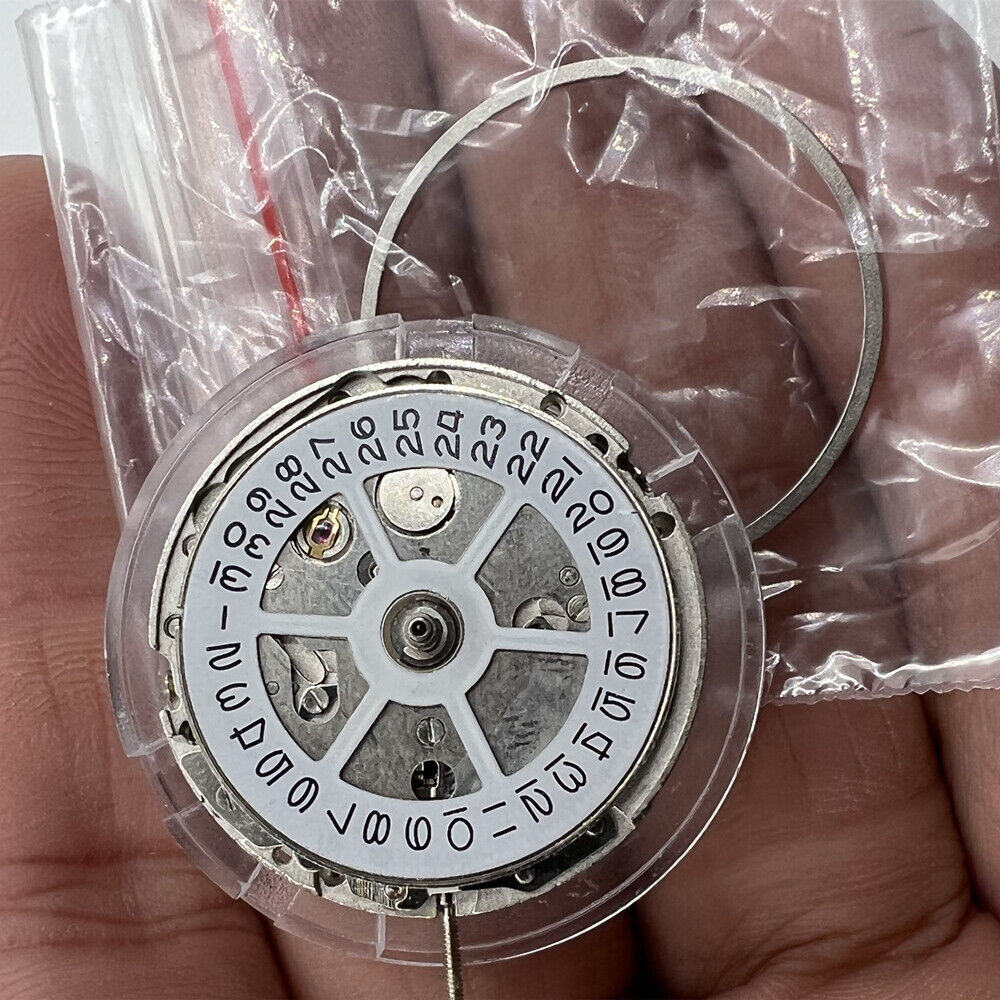 MINGZHU 2813 automatic mechanical watch with wide brim and date display at 3 o'clock.