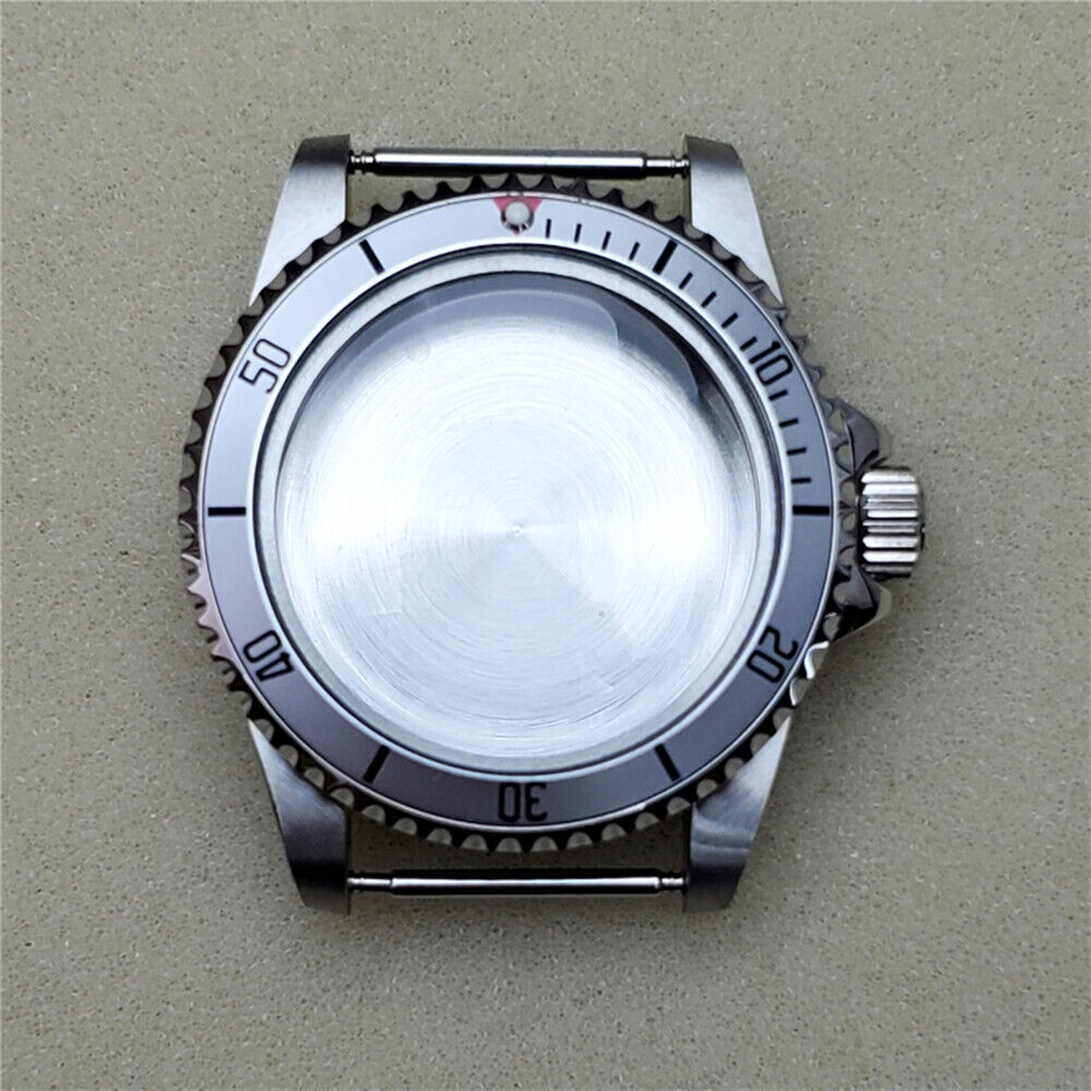 39.5MM stainless steel watch case with acrylic mirror, compatible with NH35/NH36 movements.